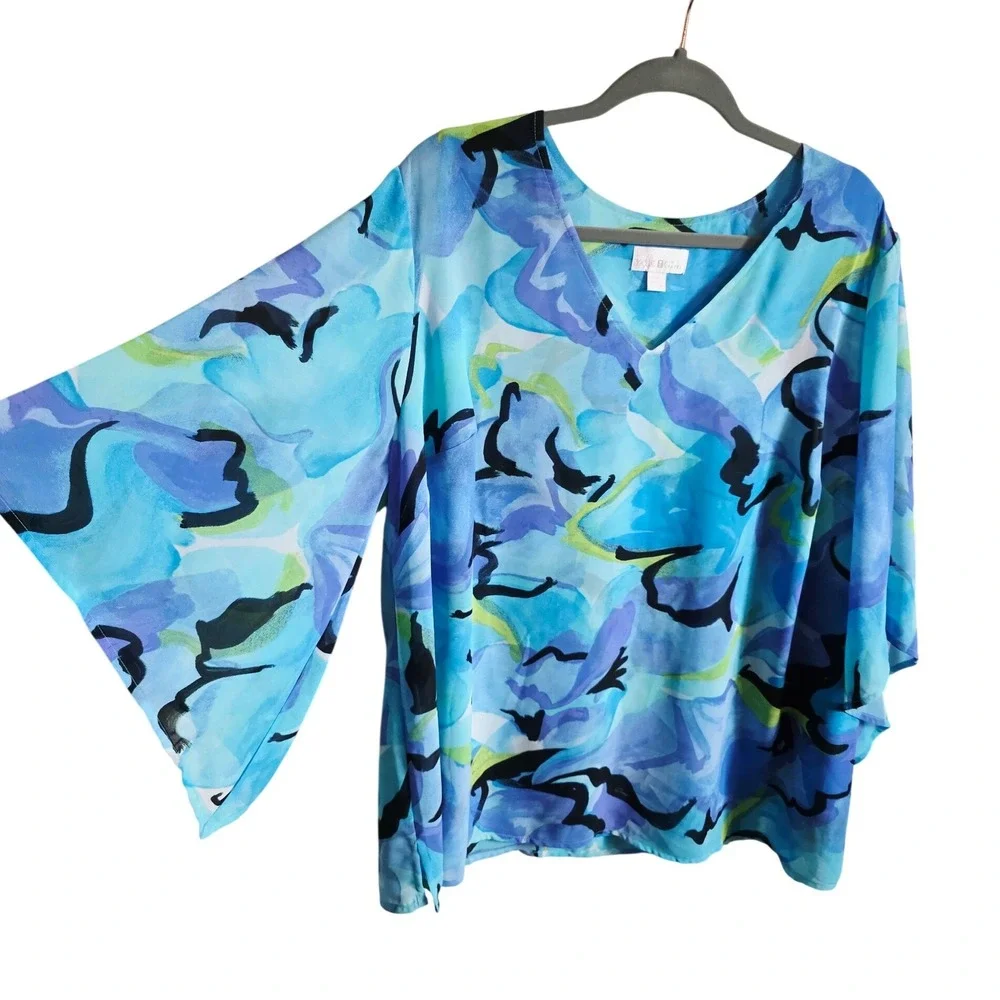 Belle Kim Gravel 1X Blue Watercolor Floral Chiffon V-Neck Dolman Sleeve Blouse - Picture 5 of 9